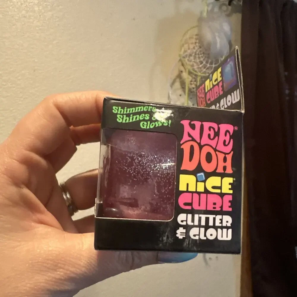 Schylling NeeDoh Nice Cube Pink Glitter & Glow Super Solid Squish BRAND NEW